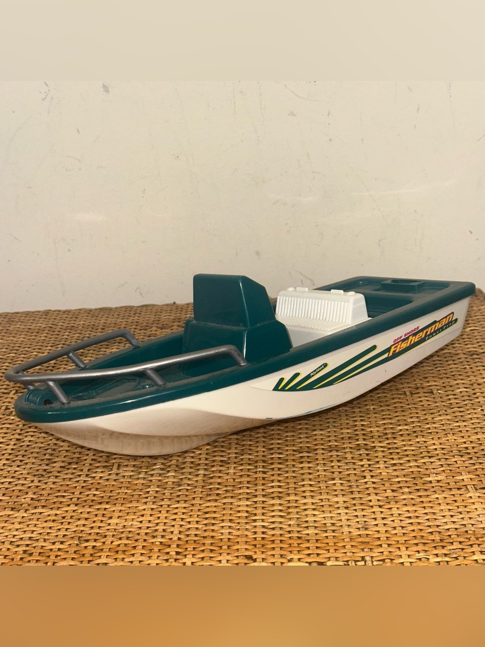 Vintage 1996 Nylint Fisherman Toy Boat Green White  12” Collectible PARTS ONLY